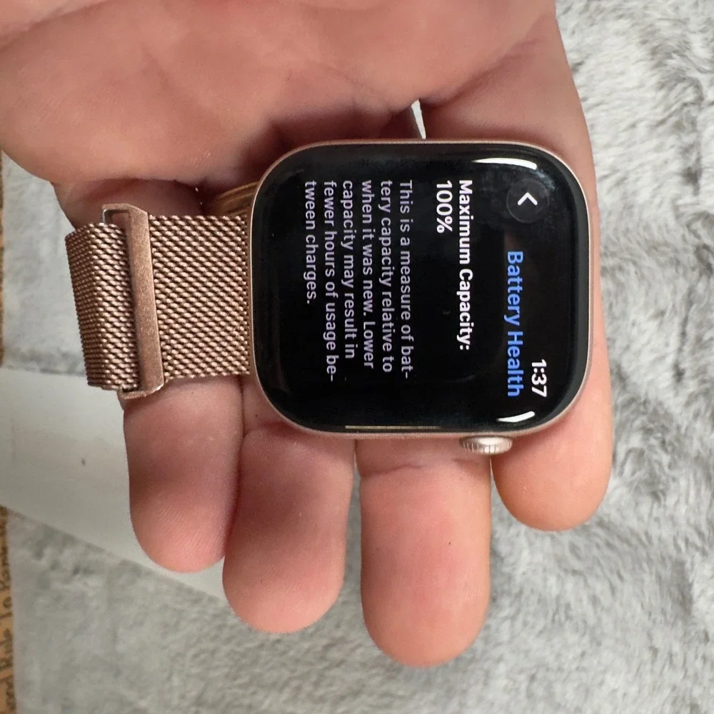 Apple Watch Series 10 46mm Rose Gold Aluminum GPS Milanese Loop 100% Battery‎